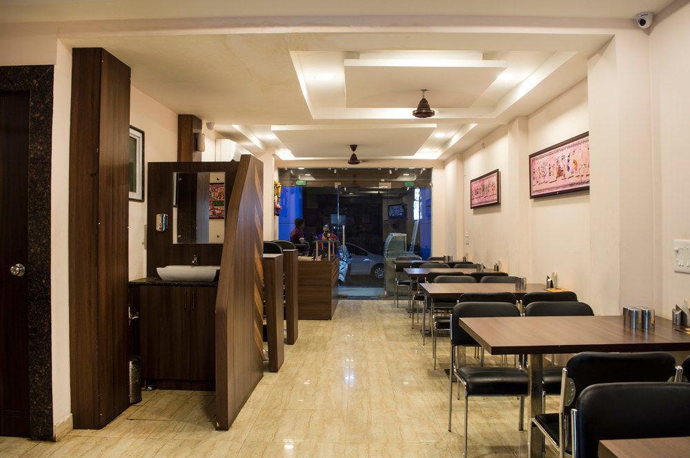 Oyo Rooms Sargam Cinemas Bhopal Eksteriør billede